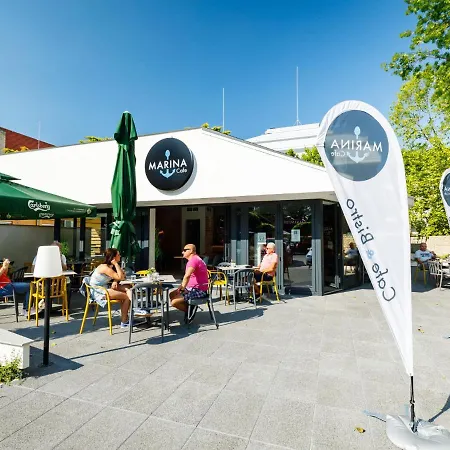 Fenyves By Interhome Balatonszárszó