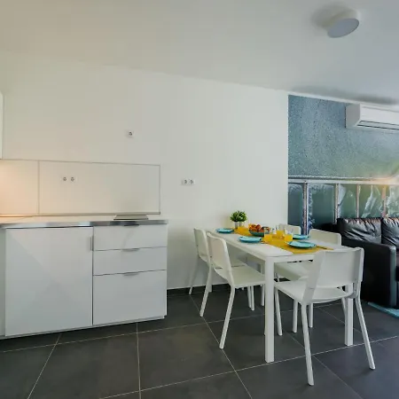 Fenyves By Interhome Appartamento Balatonszárszó