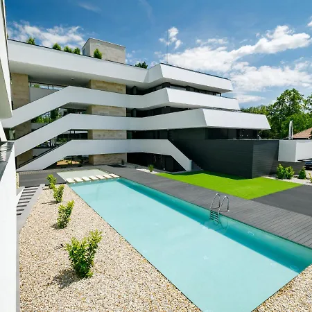 Appartamento Fenyves By Interhome