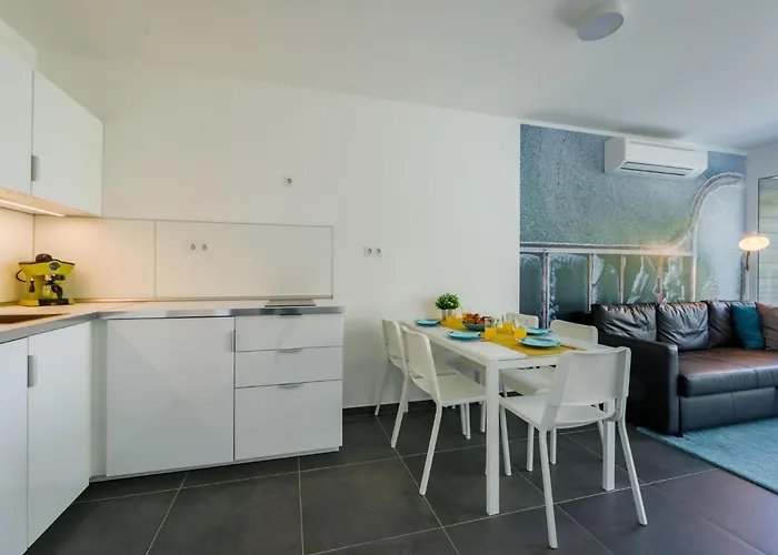 Fenyves By Interhome Apartman Balatonszemes